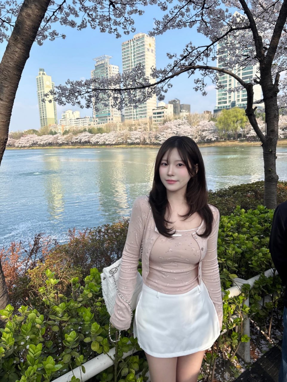 유나